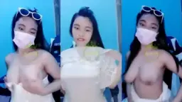 Miss Azeel show Toket bulat bening masih Kenyel Video by BokepHUB Miss Azeel show Toket bulat bening masih Kenyel Video by BokepHUB