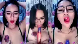 Toket Gede Bulet Tante Vio Video by simontok Toket Gede Bulet Tante Vio Video by simontok